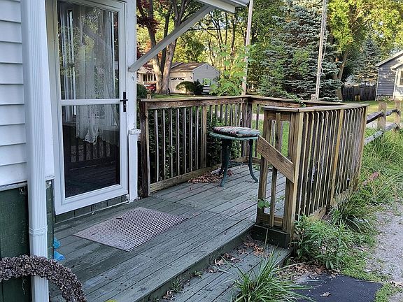 2nd image of 3315 Millicent Ave