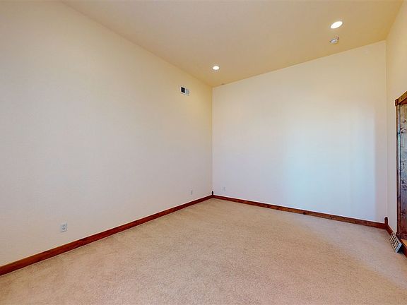 5th image of 11643 Saguaro St