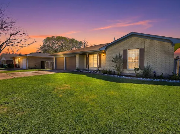 7118 Heron Dr, Houston, TX 77087