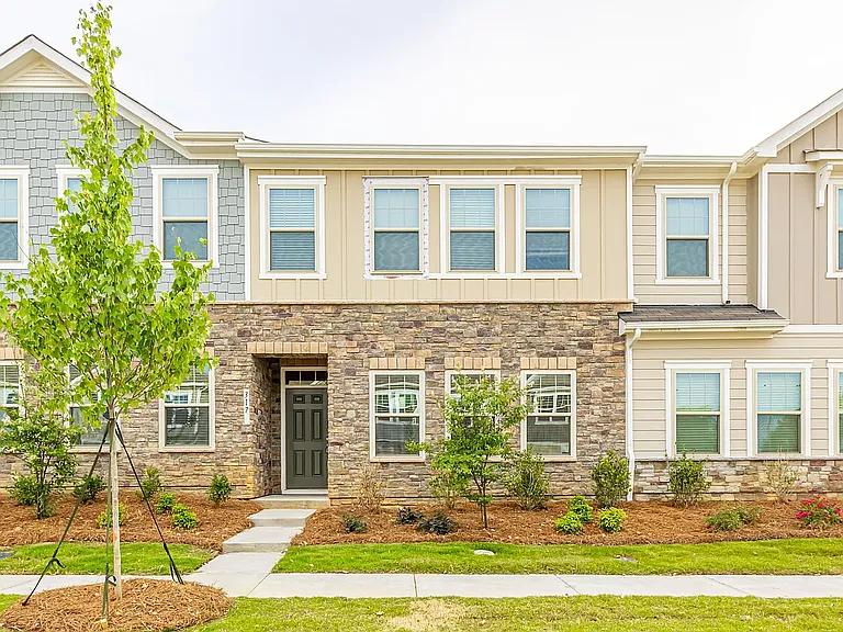 317 Planters Trace Ln — Photo 1