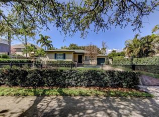 218 Appian Way NE, Saint Petersburg, FL 33704