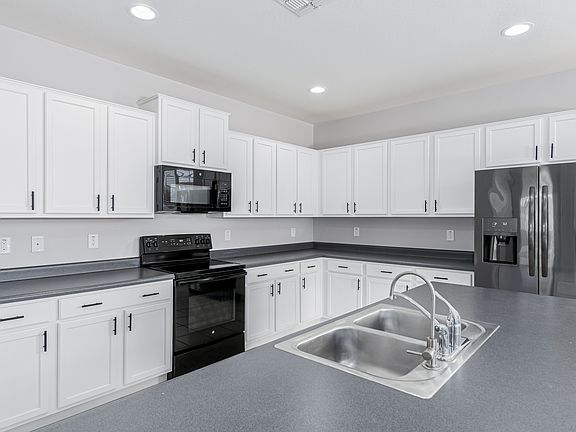 3rd image of 4019 S 181st Dr