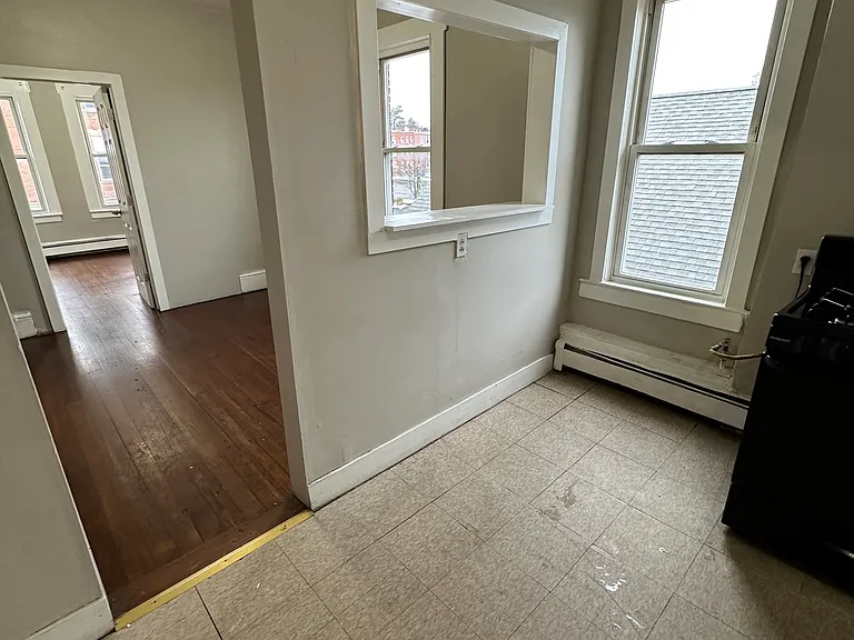 108 Ward St #3W — Photo 6