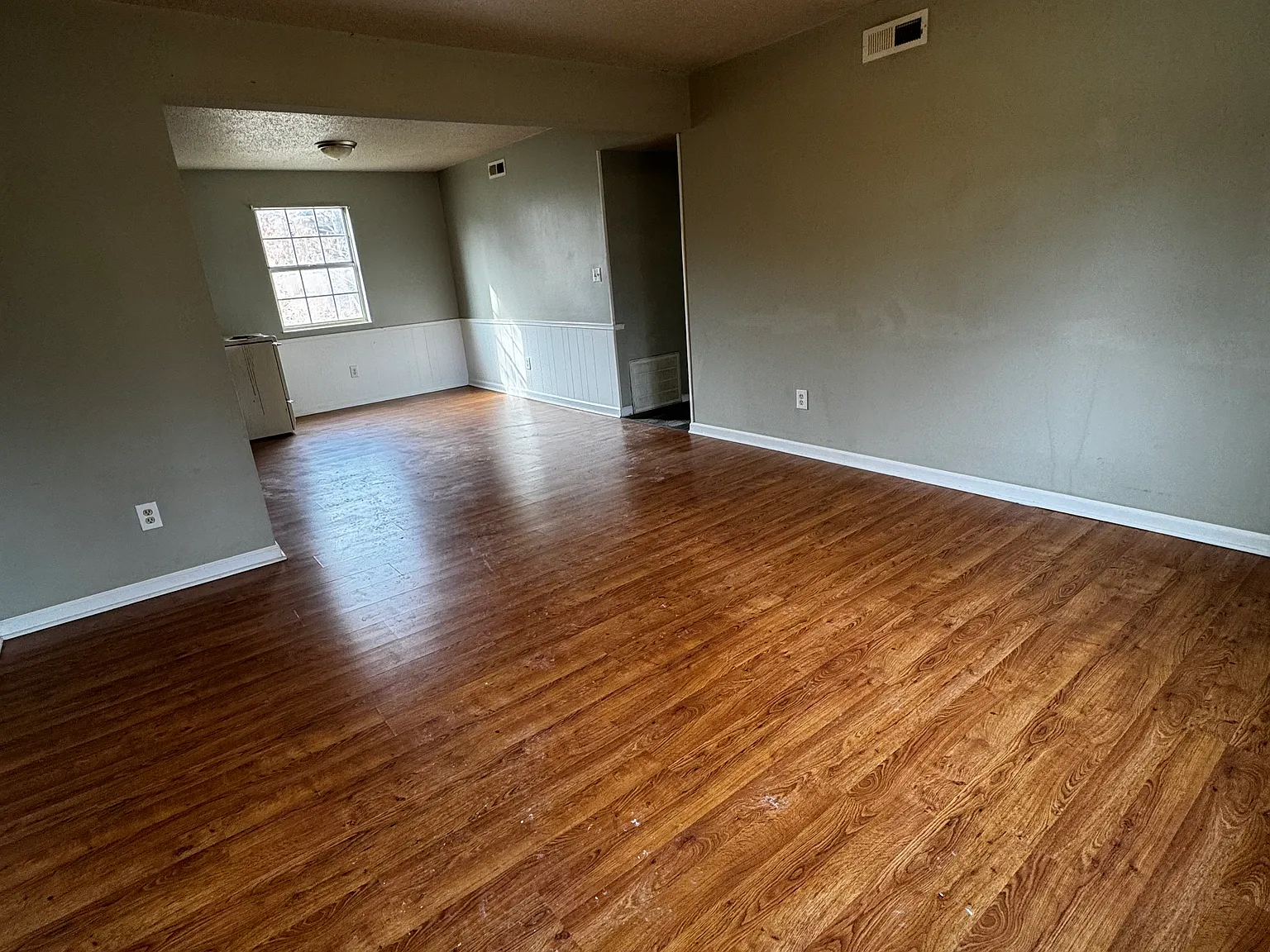 2 bed, $795 — Photo 2