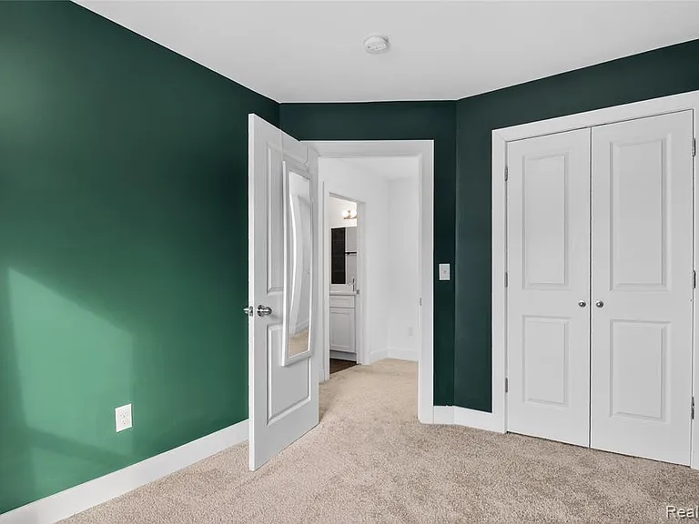 2925 Square Lake Ct — Photo 24
