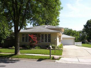 5337 La Palm Ct, Oak Forest, IL 60452