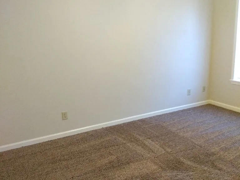 2306A Raleigh Ct — Photo 5