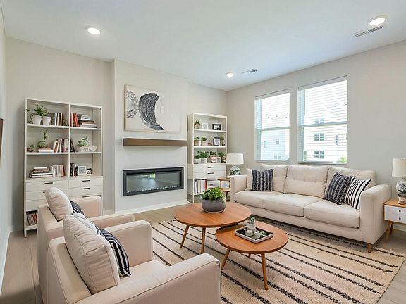 5th image of 4819 Island Park Dr