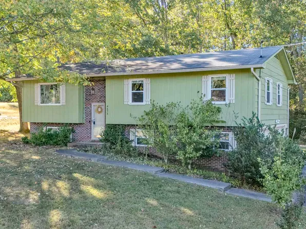 4675 Ridgeview Ave NW, Cleveland, TN 37312