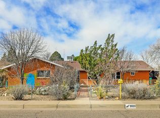 5933 Pauline Ave NW, Albuquerque, NM 87107
