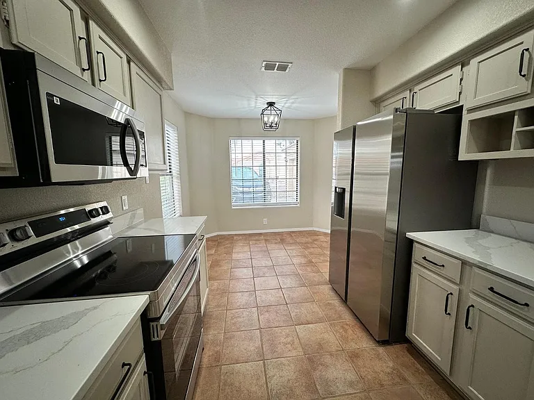 12237 N Gambel Dr — Photo 4