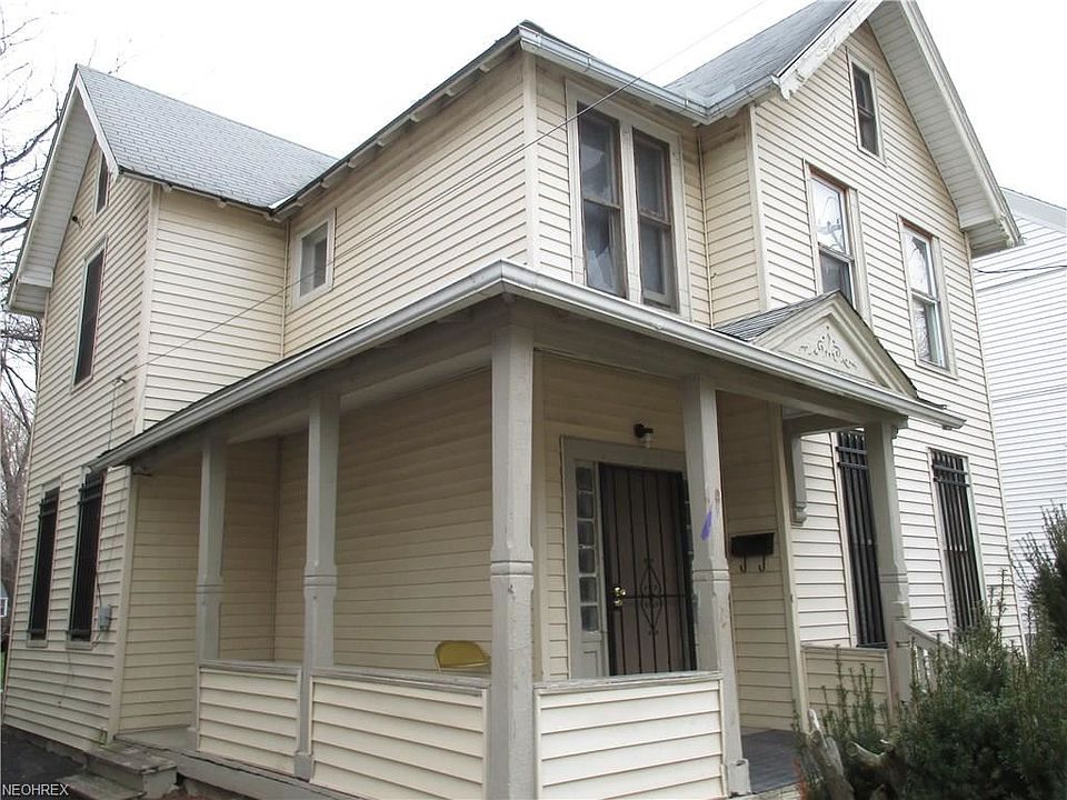 2nd image of 1327 E 66th St