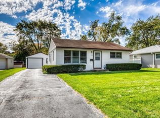 2203 Park St, Rolling Meadows, IL 60008