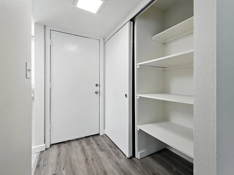51 Hayes Pl SW — Photo 16