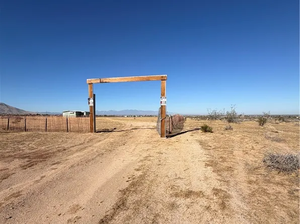 23952 Apple Valley, Apple Valley, CA 92307
