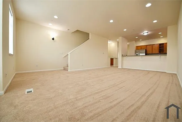 7517 Bancroft Ave — Photo 13