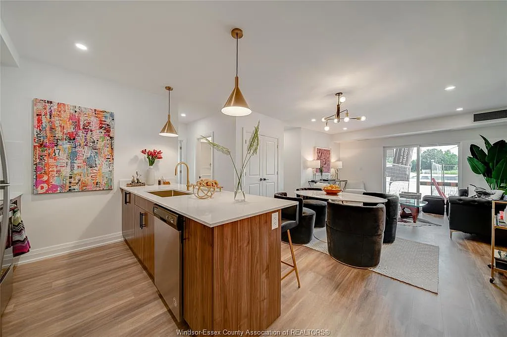 2 bed, $2,300 — Photo 2
