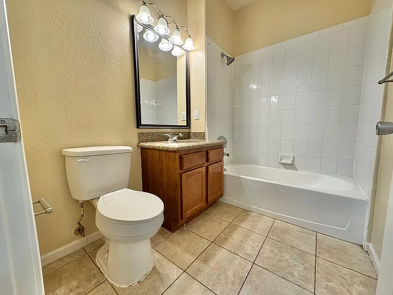 10217 King Henry Ave #101 — Photo 9