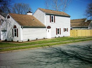 5453 Chatham Hall Dr, Virginia Beach, VA 23464