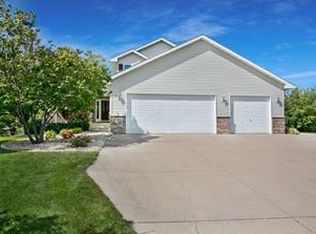 1803 9th Street Cir NE, Buffalo, MN 55313