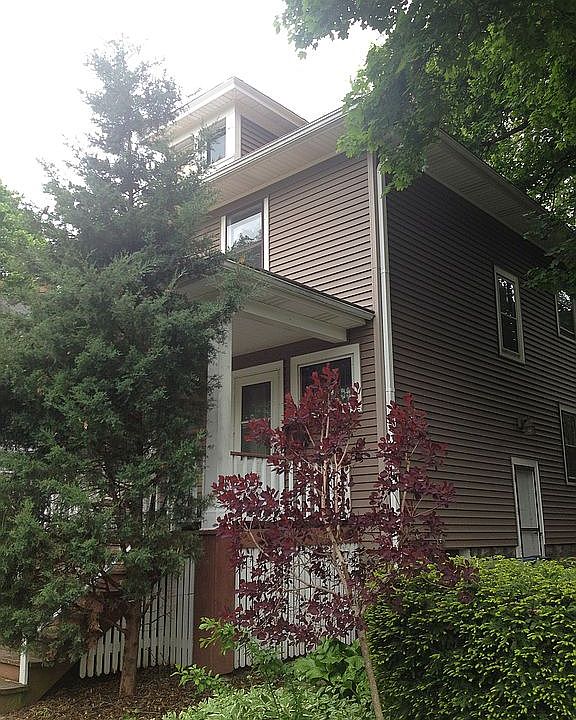 2nd image of 614 S Hale St