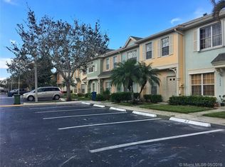 16689 Hemingway Dr, Fort Lauderdale, FL 33326