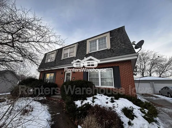 4122 77th Street Cir, Urbandale, IA 50322