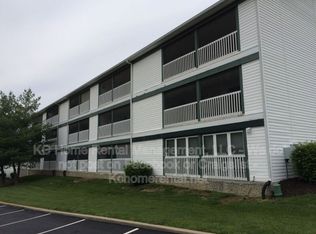 6836 N Olive St, Gladstone, MO 64118