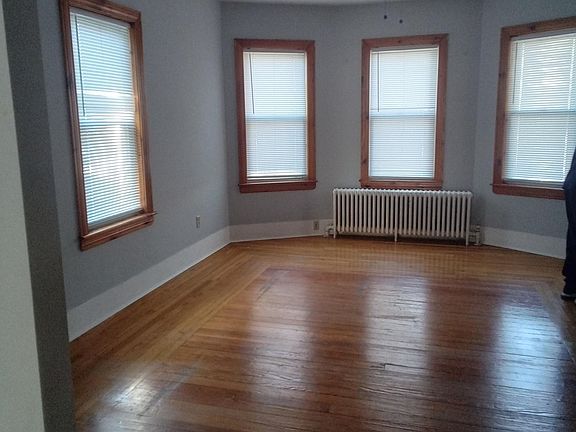 2nd image of 70 Humphrey St #1