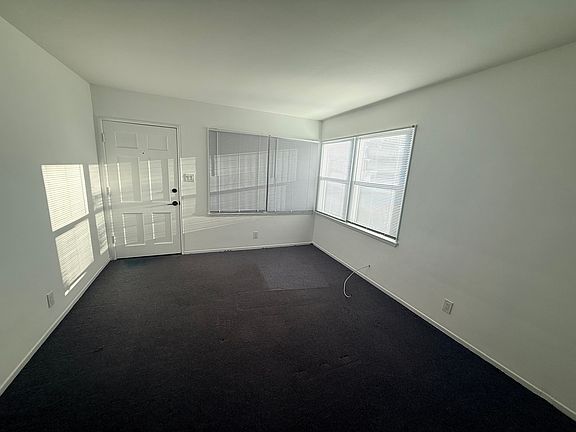 2nd image of 824 Wellesley Ave #1