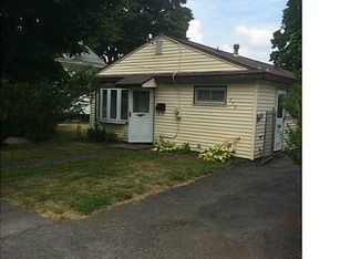 352 Wayland Rd, Syracuse, NY 13208