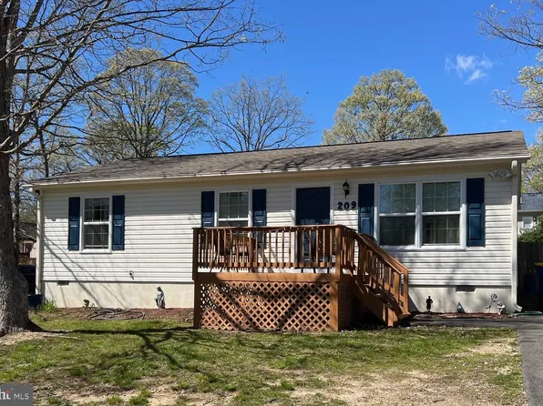 209 Sagun Dr, Fredericksburg, VA 22407