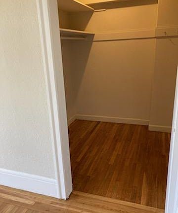 4th image of 1670 Market St #32