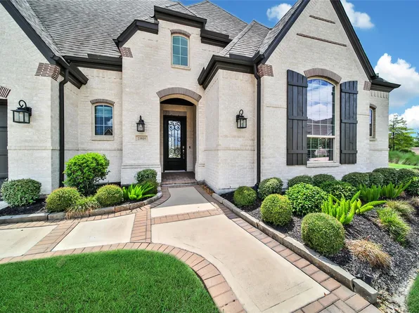 23935 Birchwood Lake Ln, Katy, TX 77493