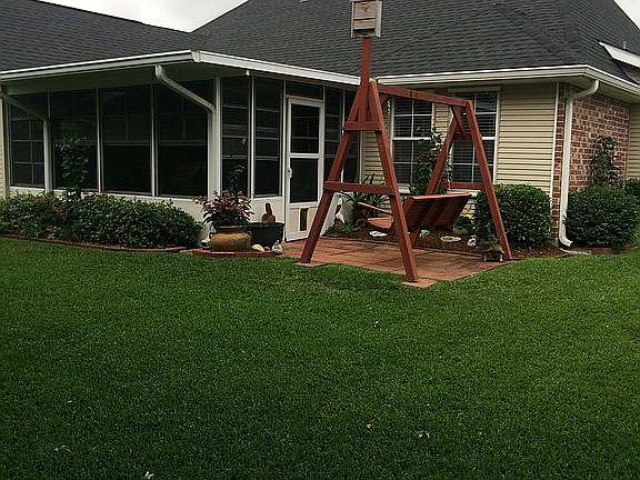 4th image of 415 Windward Dr