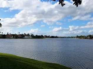 12141 Monroe St, Wellington, FL 33414