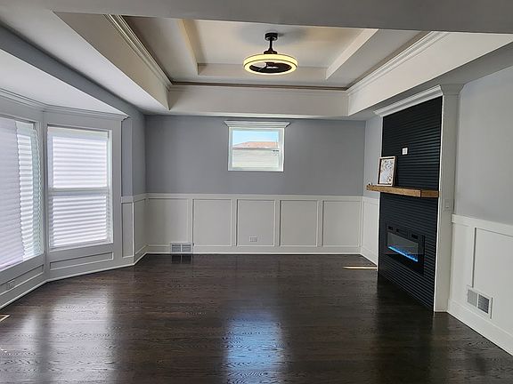 2nd image of 5000 N Nordica Ave