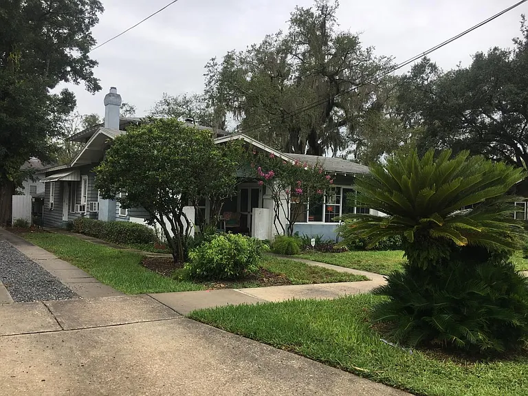 702 Hillcrest St #B — Photo 9