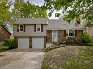 15813 W Indian Creek Pkwy, Olathe, KS 66062