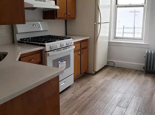 5502 17th Ave APT 2R, Brooklyn, NY 11204