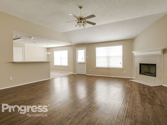 2nd image of 1820 Cancun Dr