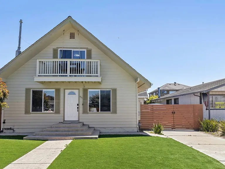 551 Terrace Ave — Photo 12