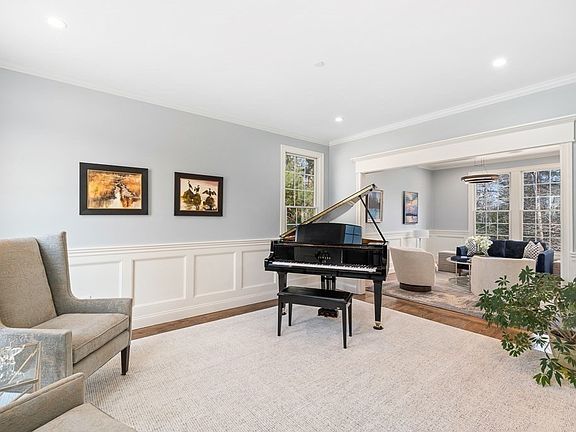 5th image of 27 Parsons Hill Rd