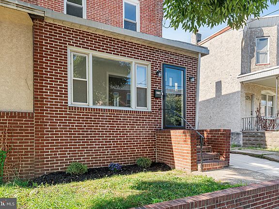 2nd image of 6718 Glenloch St