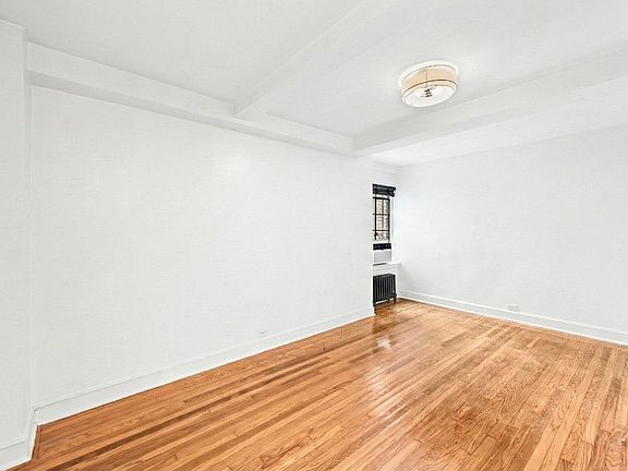 3rd image of 25 Tudor City Pl APT 1009