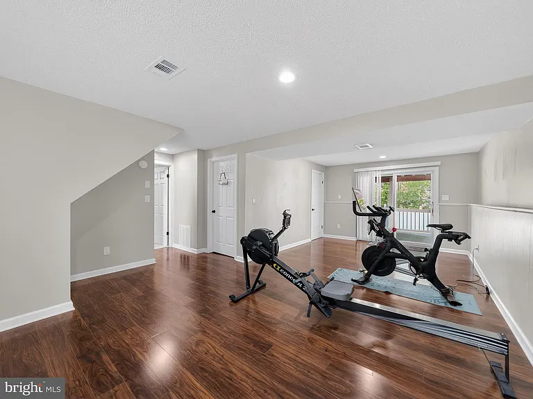 3806 Candlelight Ct — Photo 41