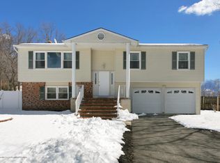 93 Bristlecone Dr, Howell, NJ 07731