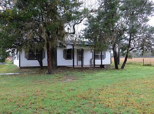 1264 Hattermann Ln, Weimar, TX 78962