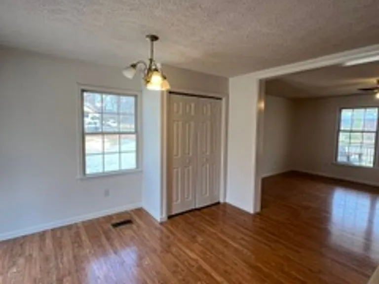 95 Amber Woods Dr — Photo 7