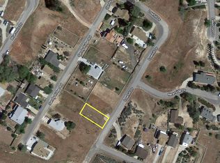 Lowhill Dr, Lake Hughes, CA 93532